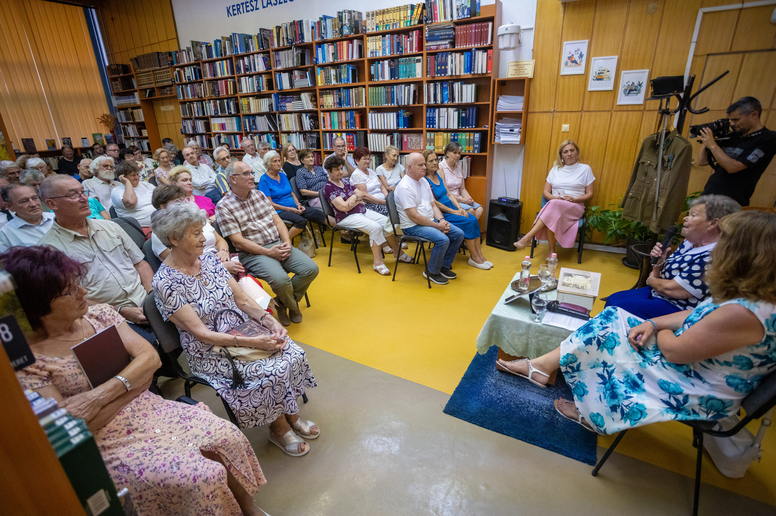 20250908konyv024