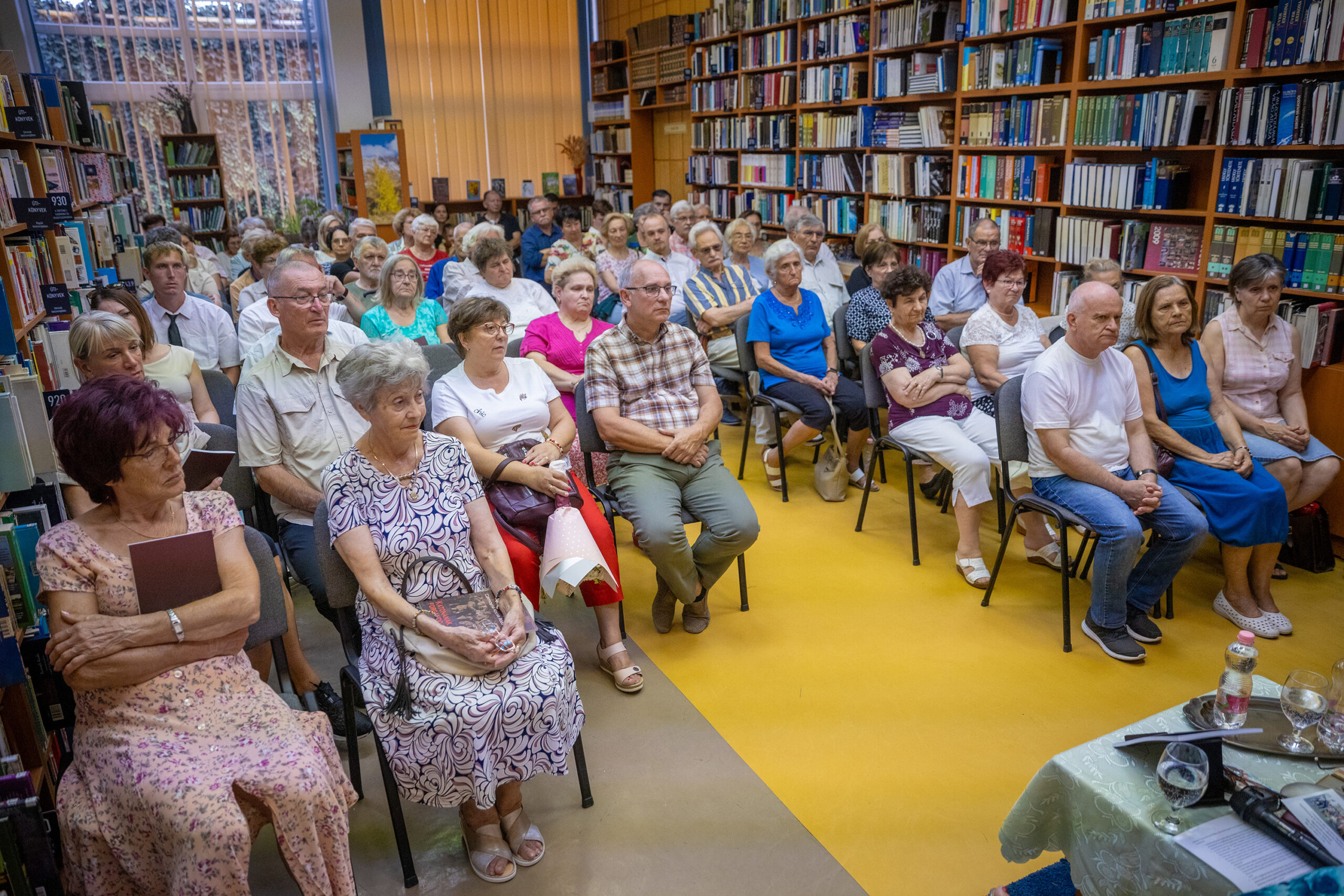 20250908konyv028